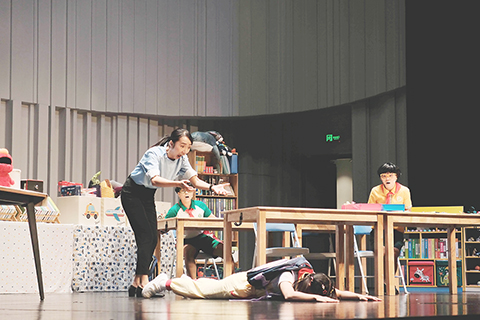 ◎ 澳門原創肢體兒童劇「搗蛋托管班」將赴廣州大劇院實驗劇場演出。