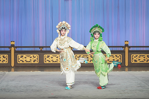 ◎ 澳門演藝學院學生赴上海參演「梨花杯」