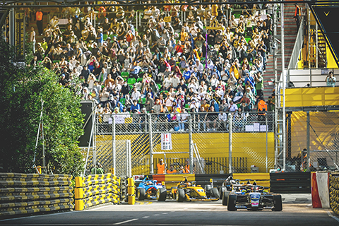 ◎ 第七十二屆澳門格蘭披治大賽車今日舉行決戰。