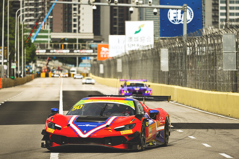 ◎ GT世界盃意大利車手傅奧選拔賽排頭位起步。