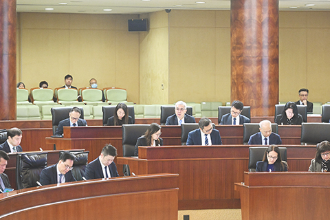 ◎ 黃少澤昨日首次以行政法務司司長身份率領官員列席立法會行政法務領域施政方針辯論會。