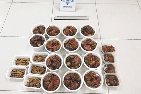 ◎ 檢獲二十七點五公斤未經檢疫熟食。