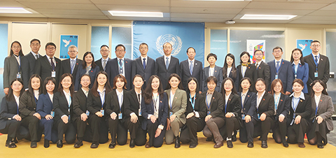 ◎ 國家審計署審計長侯凱到聯合國秘書處審計現場,看望及指導審計團隊工作。