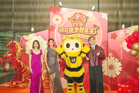 ◎ 朱敏瀚、劉穎鏇與姚子羚盛裝出席大馬「TVB馬年賀歲好年宴」。