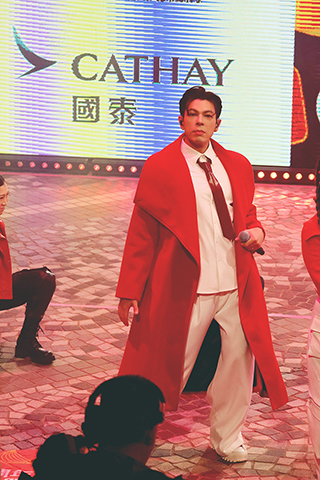 ◎ 古淖文穿梭港澳兩地任表演嘉賓,身兼葡文司儀,春節十分充實。