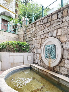 亞婆井前地的水池