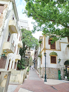 亞婆井前地旁的長巷