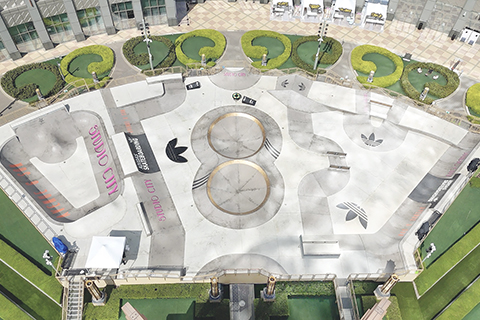 ◎ 新濠影匯由頂級團隊設計打造影匯滑板公園日前舉行滑板節,吸引逾千滑板愛好者匯聚競技。