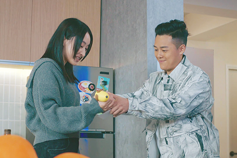 ◎ 《臥底嬌娃》這一幕,展現了「豬皮」視死如歸的決心。