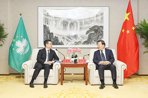 ◎ 夏寶龍主任會見唐曉峰檢察長一行。