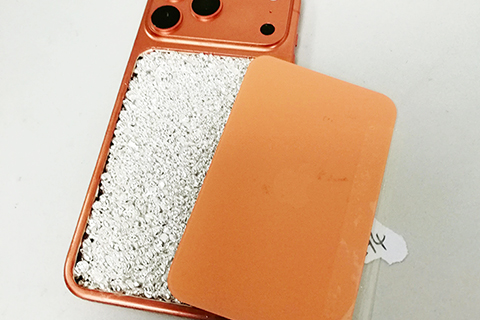 ◎ 本海關檢四十九公斤懷疑銀粒,市值約八十八萬元。