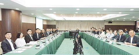 ◎ 城市規劃委員會昨日舉行今年第二次平常全體會議,討論並通過十三份規劃條件圖草案。