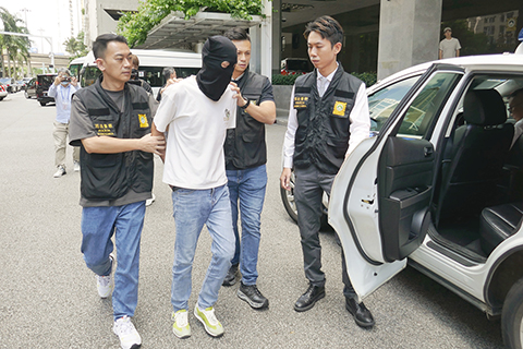 ◎ 內地男子涉巨額詐騙被拘。