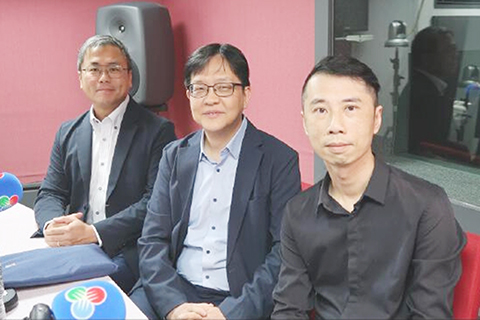 ◎ 電台時事節目探討極端天氣的職安健。