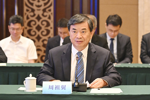 ◎ 福建省委書記周祖翼在閩澳合作會議第五次會議上發言。