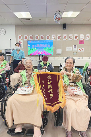 ◎ 母親會下環中心舉辦運動耆兵運動會。