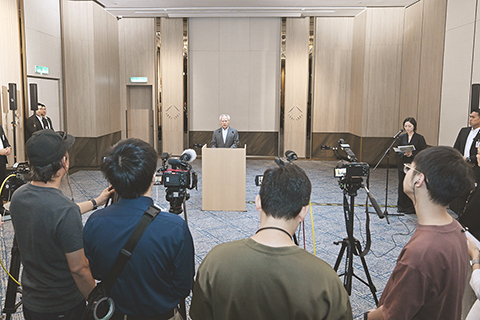 ◎ 行政長官岑浩輝昨日在吉隆坡向傳媒總結東南亞三國訪問行程。