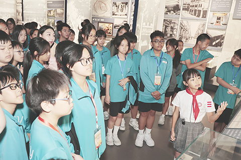 ◎ 國家方志館粵港澳大灣區分館首位澳門籍紅領巾講解員亮相。